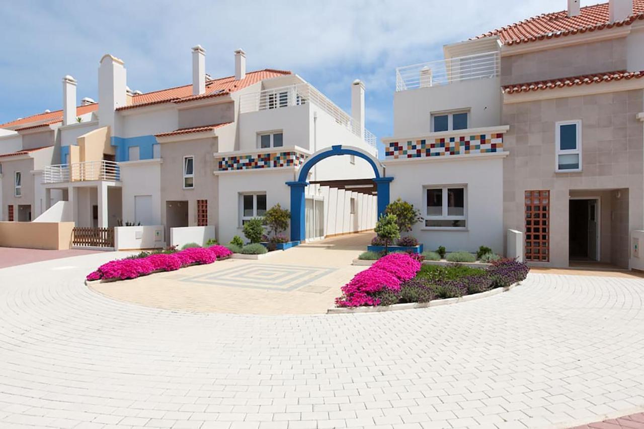 Casa Sardinha - Praia e Piscina - T2 (6 pessoas) Ferrel (Leiria) Exterior foto